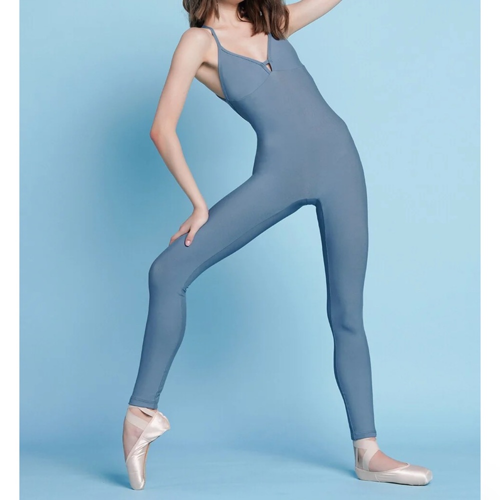Eleve Unitard
Open back bust lining
Size medium